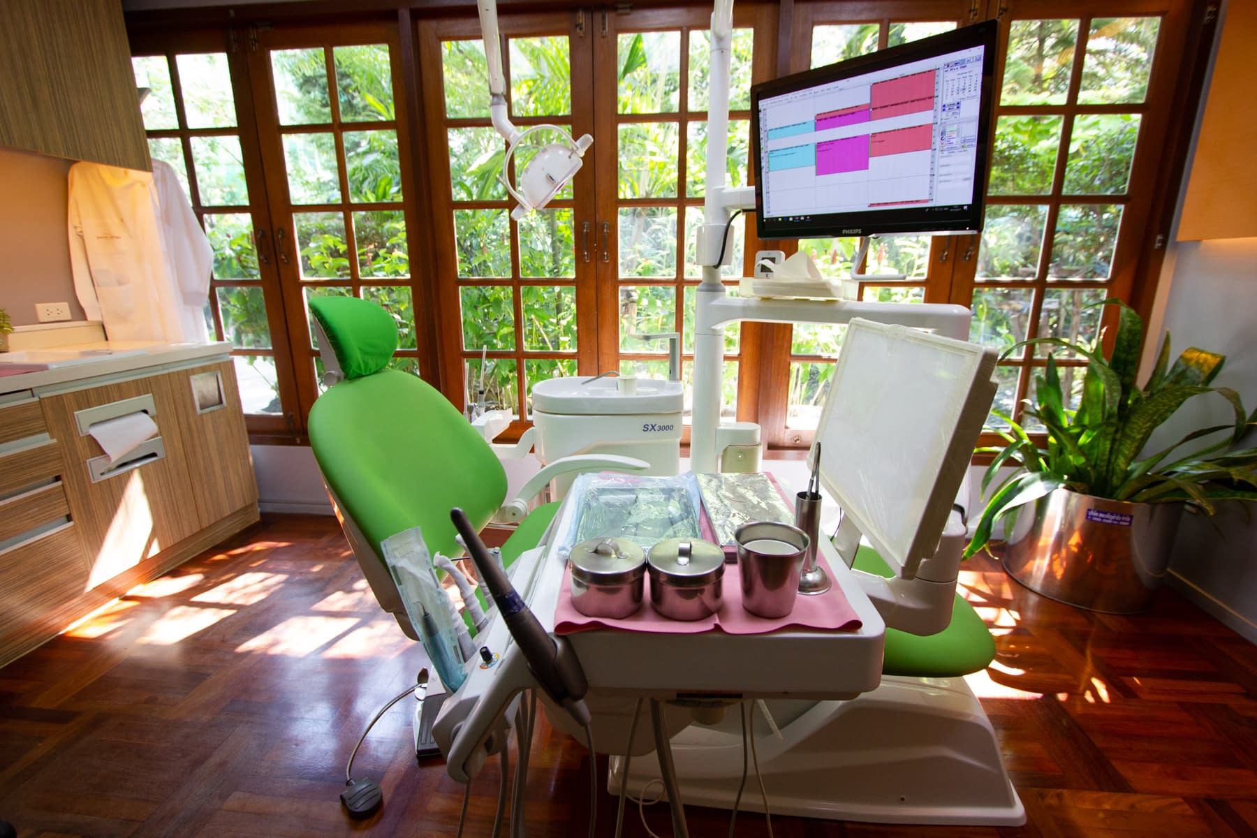 International Dentistry Clinic Asoke, Bangkok Dental Design Clinic